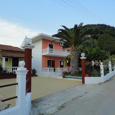 Virginia Apartments Vitaládes Extérieur photo