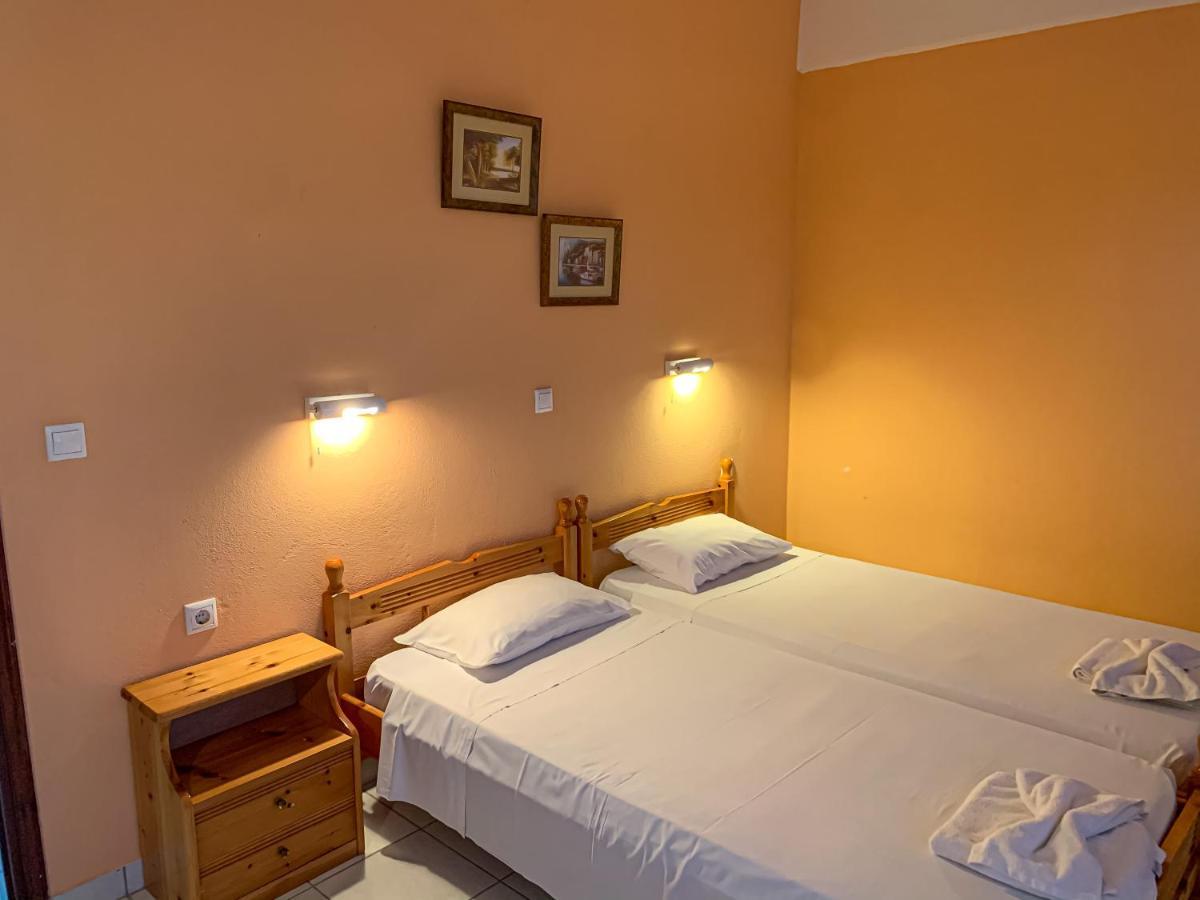 Virginia Apartments Vitaládes Extérieur photo